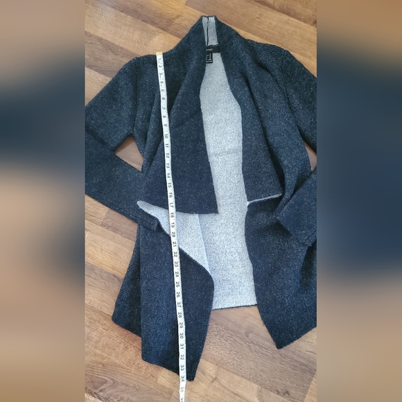 FOREVER 21 Cardigan size Medium EUC - Picture 5 of 5